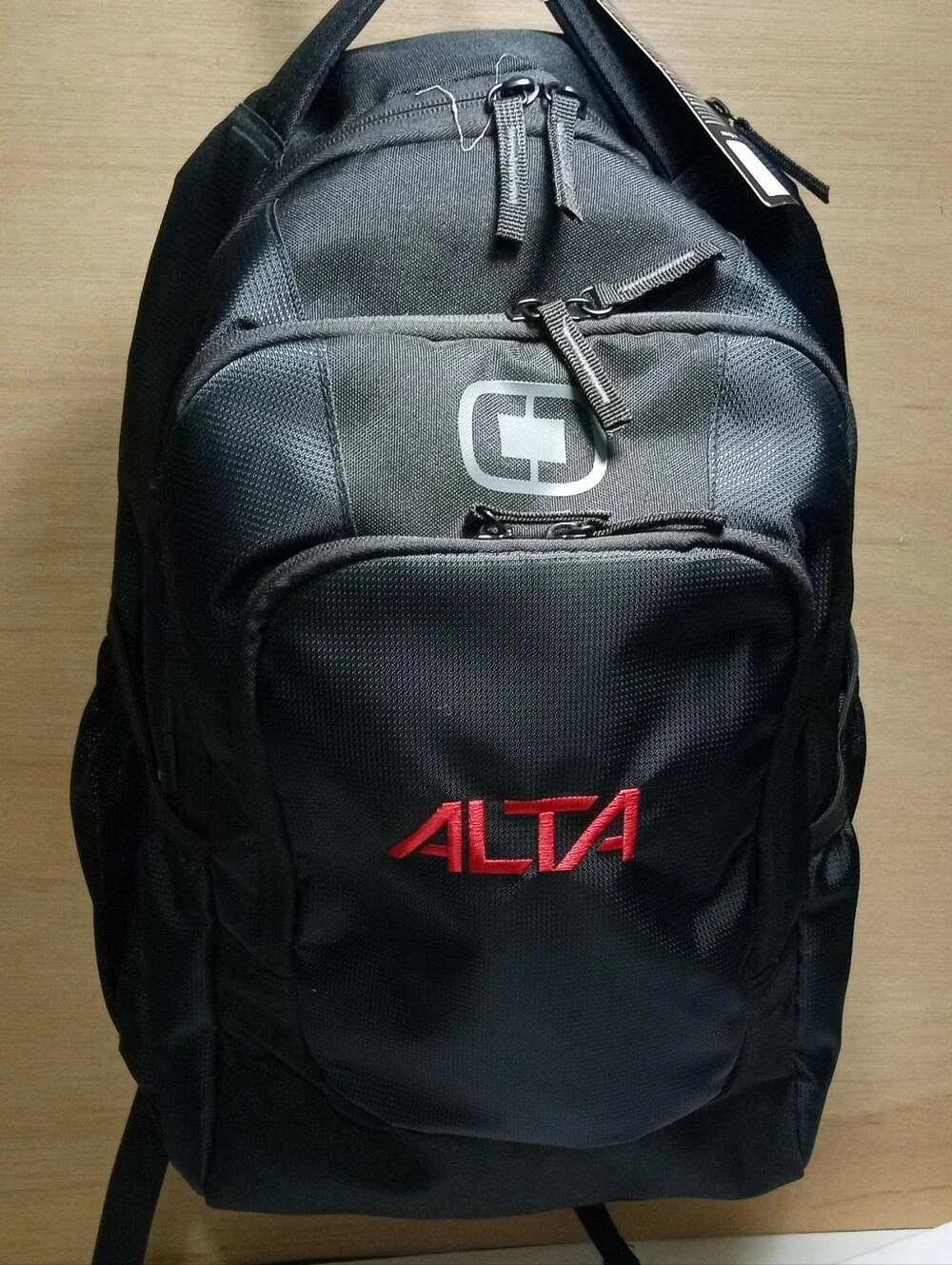 OGIO Men's Black Multi Pocket Alta Laptop Backpack